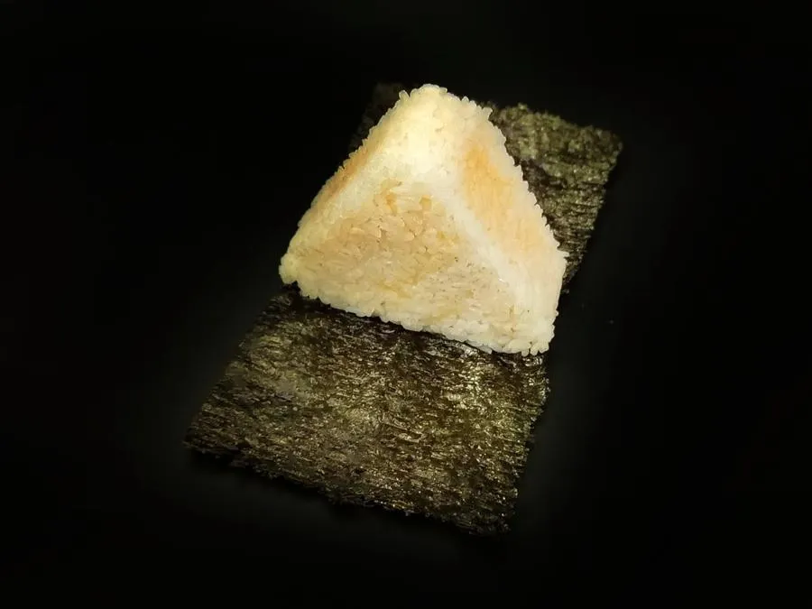 Онигири с курицей