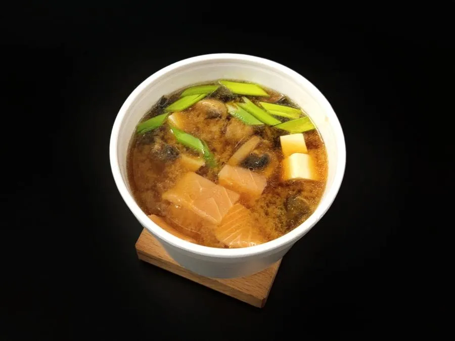 Мисо суп с лососем